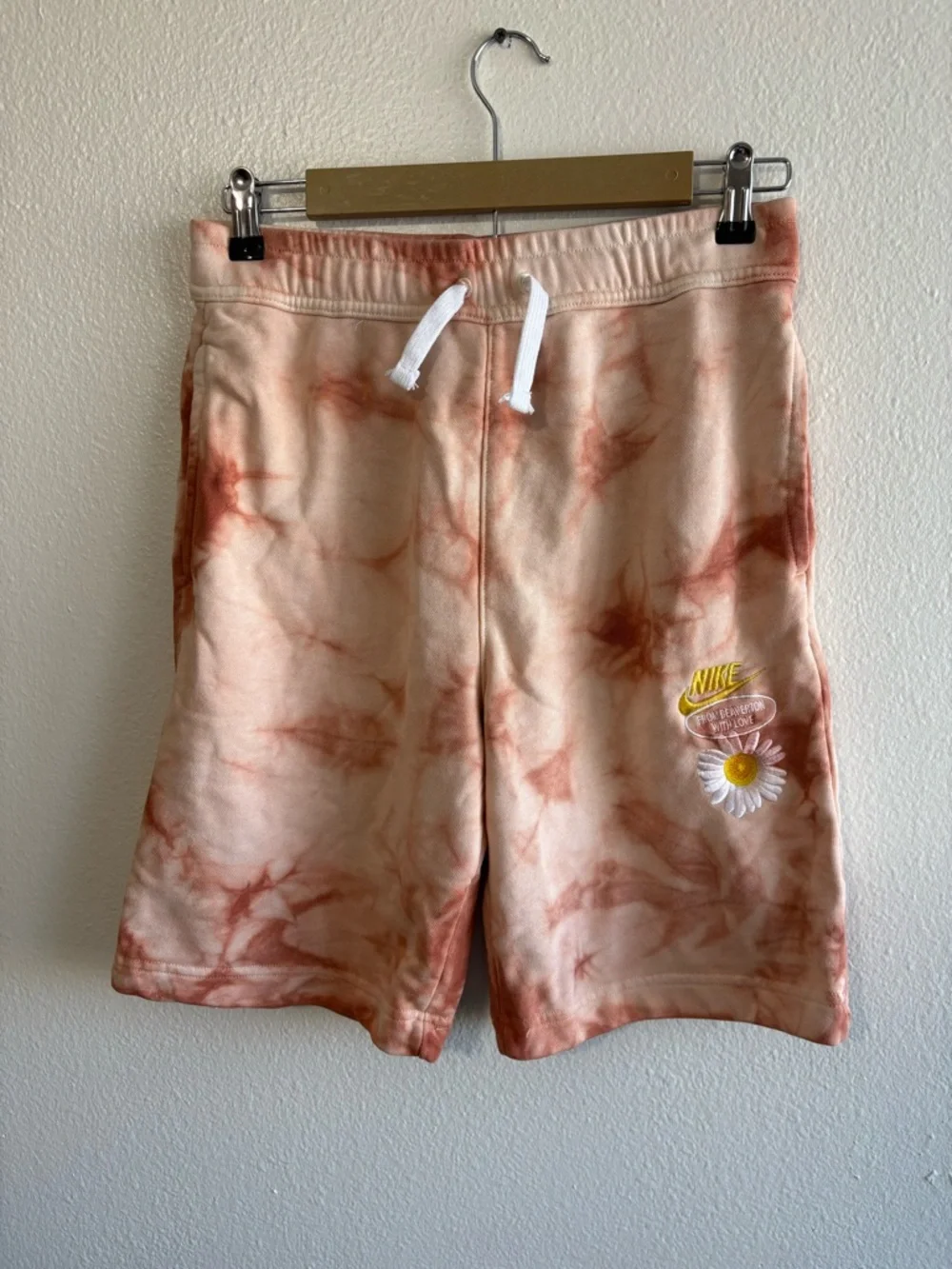 Nike Boys XL Sportswear French Terry Shorts‎ Orange Tie Dye Embroidered Gym